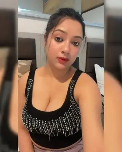 Call Girls Service Qazigund